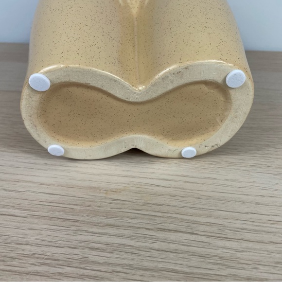 Base Roots Female Body Vase - Picture 6 of 7